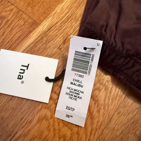 Elegant Brown Ruched Skirt - Picture 2 of 2